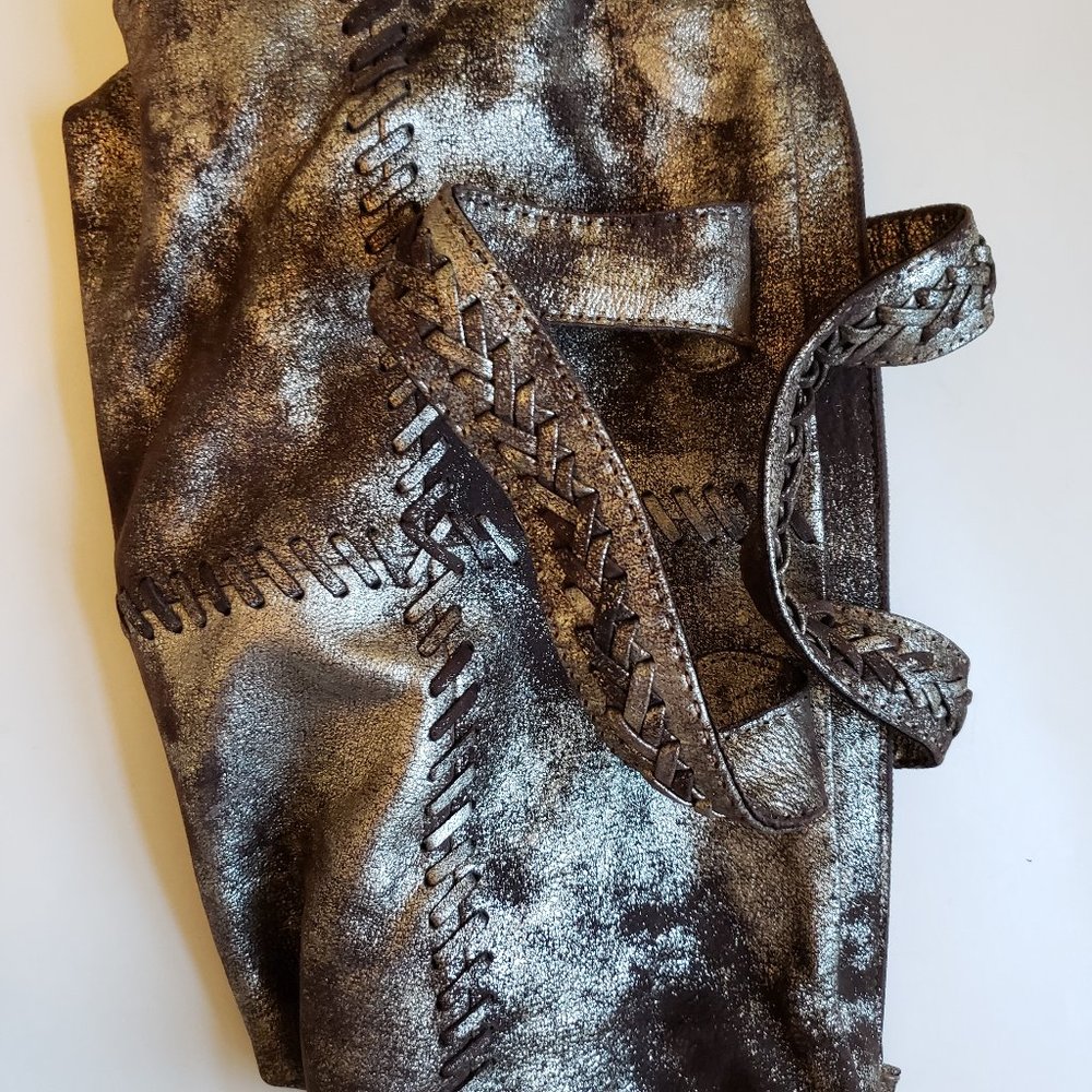 NWT SILVERADO SATCHEL, Vintage Metallic Leather with bold whipstitch detailing. - Picture 14 of 17